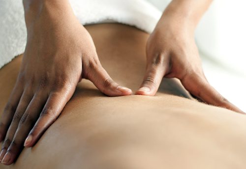 MASSAGENS RELAXANTES E TERAPÊUTICAS